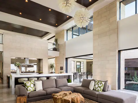 Mẫu trần gỗ phòng khách thông tầng – Verywood