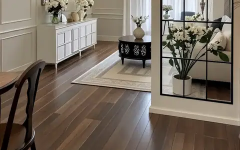 Mẫu sàn gỗ nâu phòng khách vách kính – Verywood